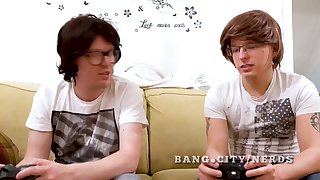 Nerds cast new nerdy women for sex