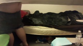 fat white girl buttcrack making a bed