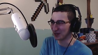 Daddy Caleb destroys microphone (TRY NOT TOO CUM CHALLENGE)