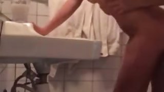 Brunette teen bathrom fucking