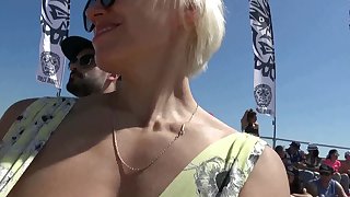 Flashing at competitions on a public beach