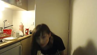 Behind The Scenes : REAL busty beauty shows you how to look sexy