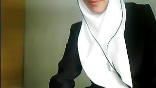 Hayat El Allouchi on skype part 4