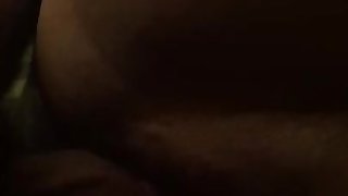 wet amateur pussy gets stretched