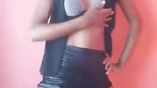 latina Andreia tigresa dancing sexy salsa