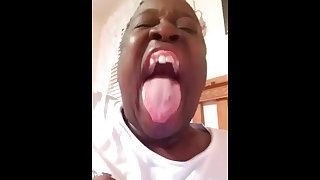 BIG TONGUE SQAURICAL